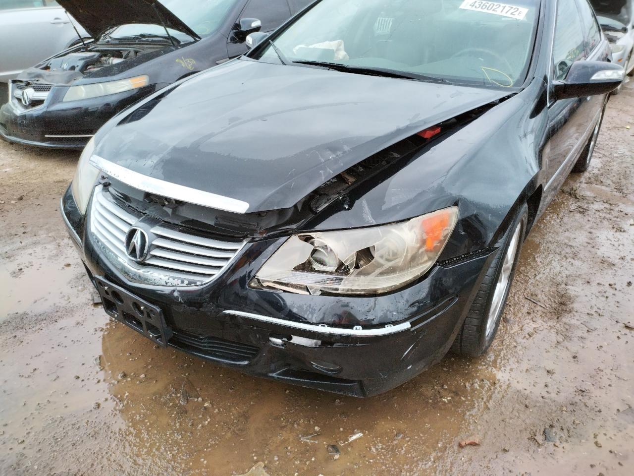 Photo 9 from auction – 2005 ACURA RL with VIN JH4KB16535C002017