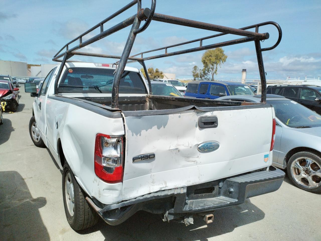 Photo 3 from auction – 2007 FORD F150 with VIN 1FTRF12227KC58156