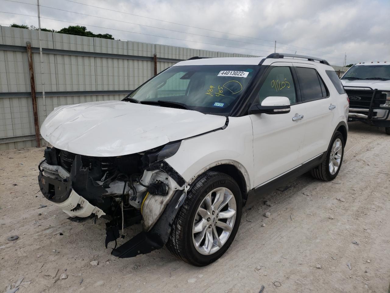 Photo 2 from auction – 2014 FORD EXPLORER L with VIN 1FM5K7F89EGA89485