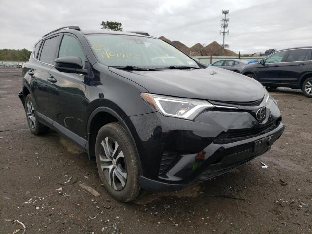 Фото 1 с аукциона – 2017 TOYOTA RAV4 LE с VIN 2T3BFREV2HW660211