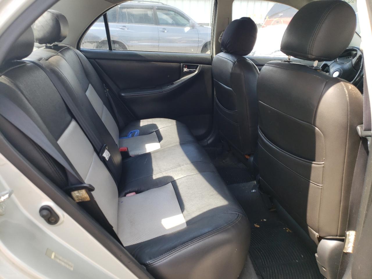 Photo 6 from auction – 2004 TOYOTA COROLLA CE with VIN 2T1BR32E64C216228