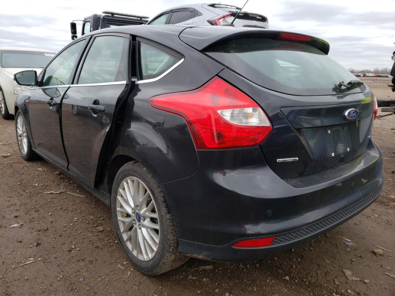 Photo 3 from auction – 2012 FORD FOCUS SEL with VIN 1FAHP3M28CL416639