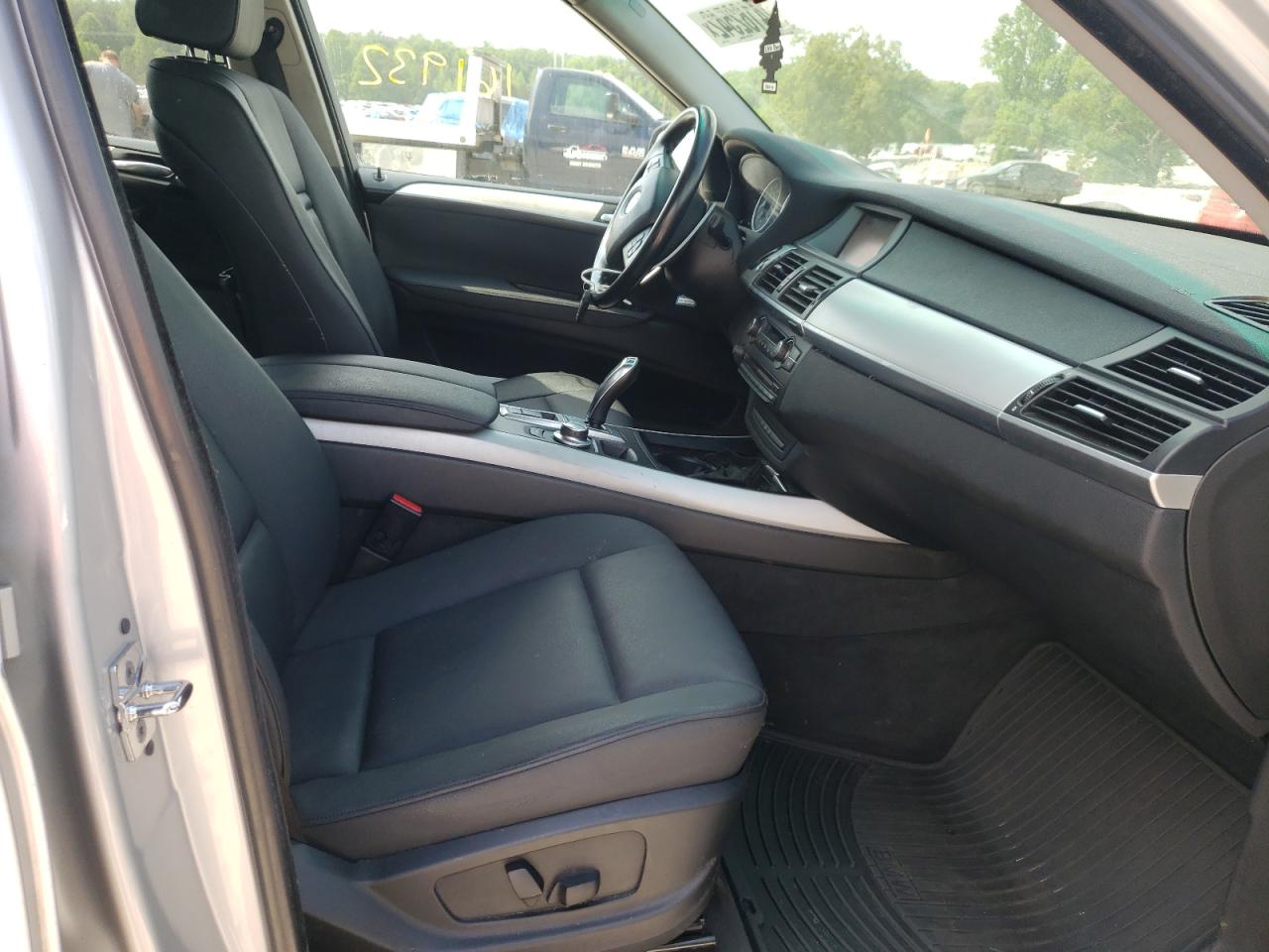 Photo 5 from auction – 2007 BMW X5 3.0I with VIN 5UXFE43567L014650