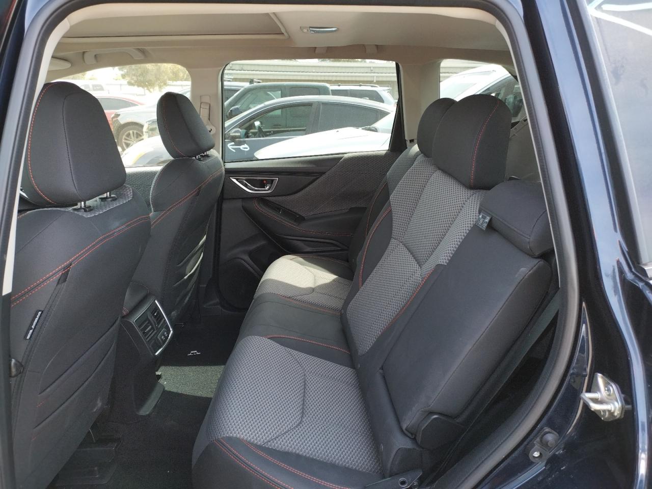Photo 6 from auction – 2020 SUBARU FORESTER S with VIN JF2SKARC2LH590506