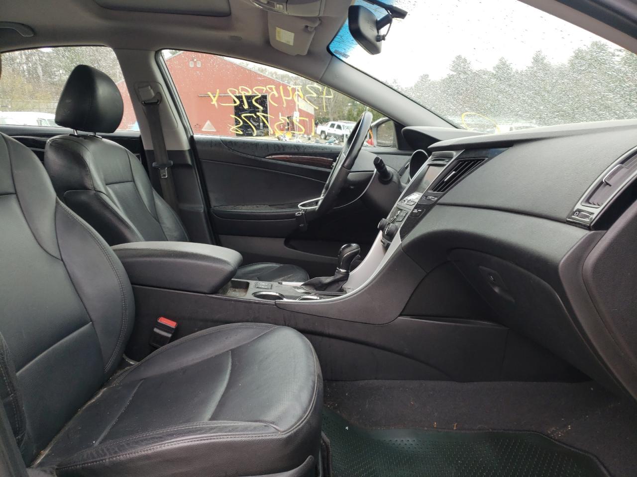 Photo 19 from auction – 2011 HYUNDAI SONATA SE with VIN 5NPEC4AC4BH016530