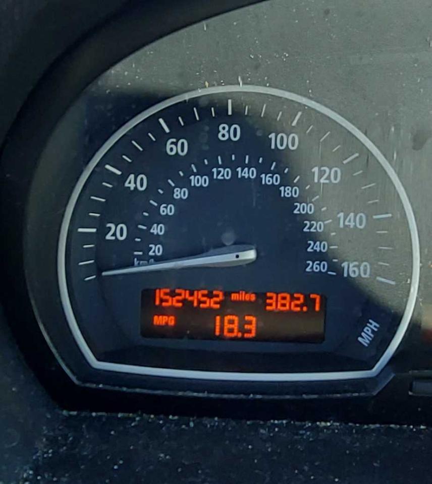 Photo 8 from auction – 2008 BMW X3 3.0SI with VIN WBXPC93438WJ21724