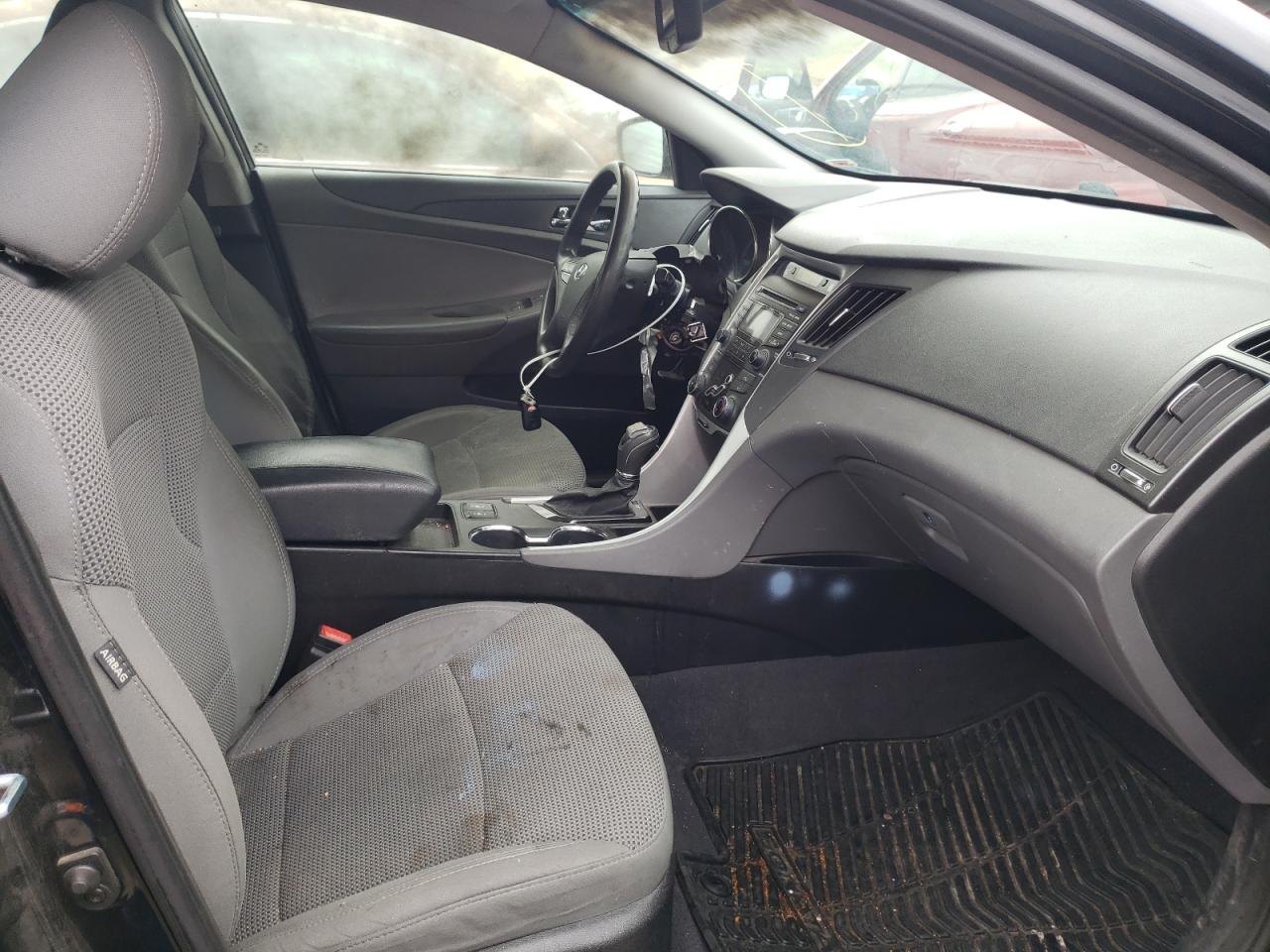 Photo 5 from auction – 2013 HYUNDAI SONATA GLS with VIN 5NPEB4AC2DH672571