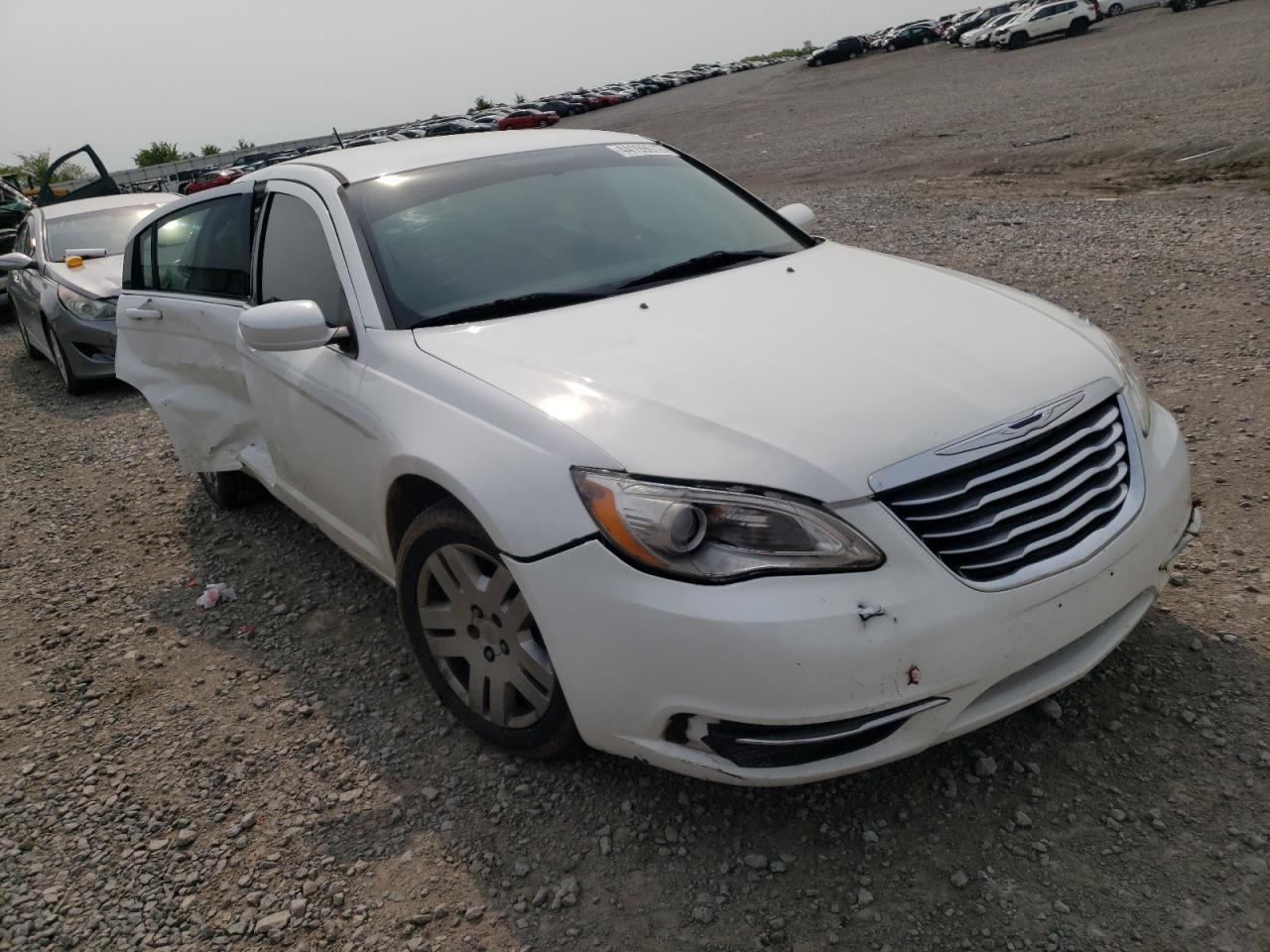 CHRYSLER 200 LX 2014 with VIN 1C3CCBAB1EN168552 - Photo from auction