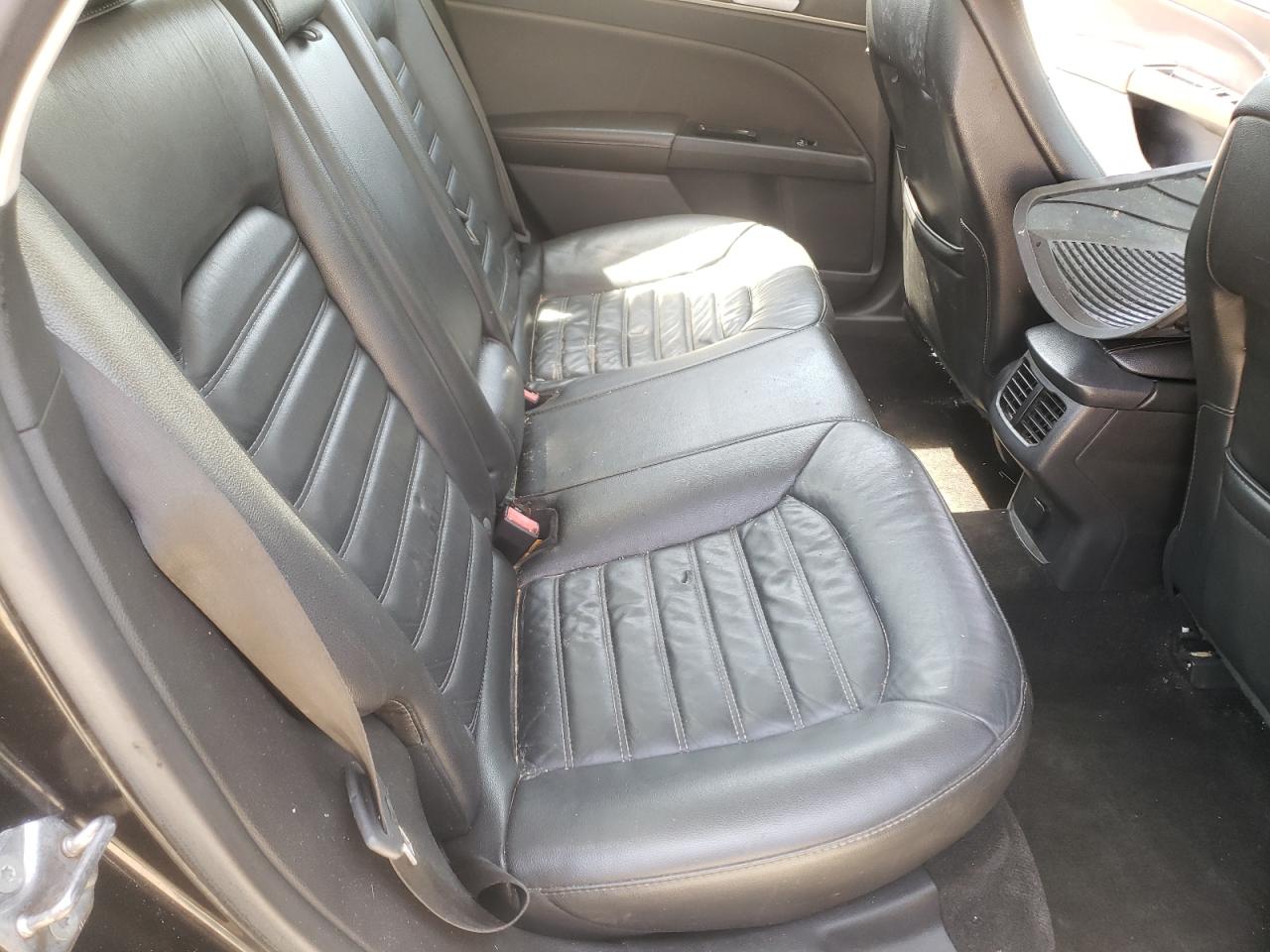 Photo 6 from auction – 2013 FORD FUSION SE with VIN 3FA6P0HR3DR224352