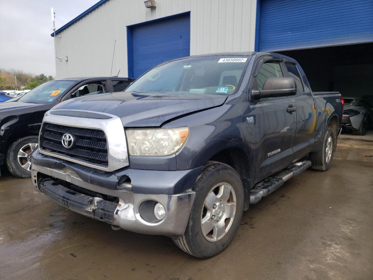 Photo 2 from auction – 2007 TOYOTA TUNDRA DOU with VIN 5TBBT54147S456597