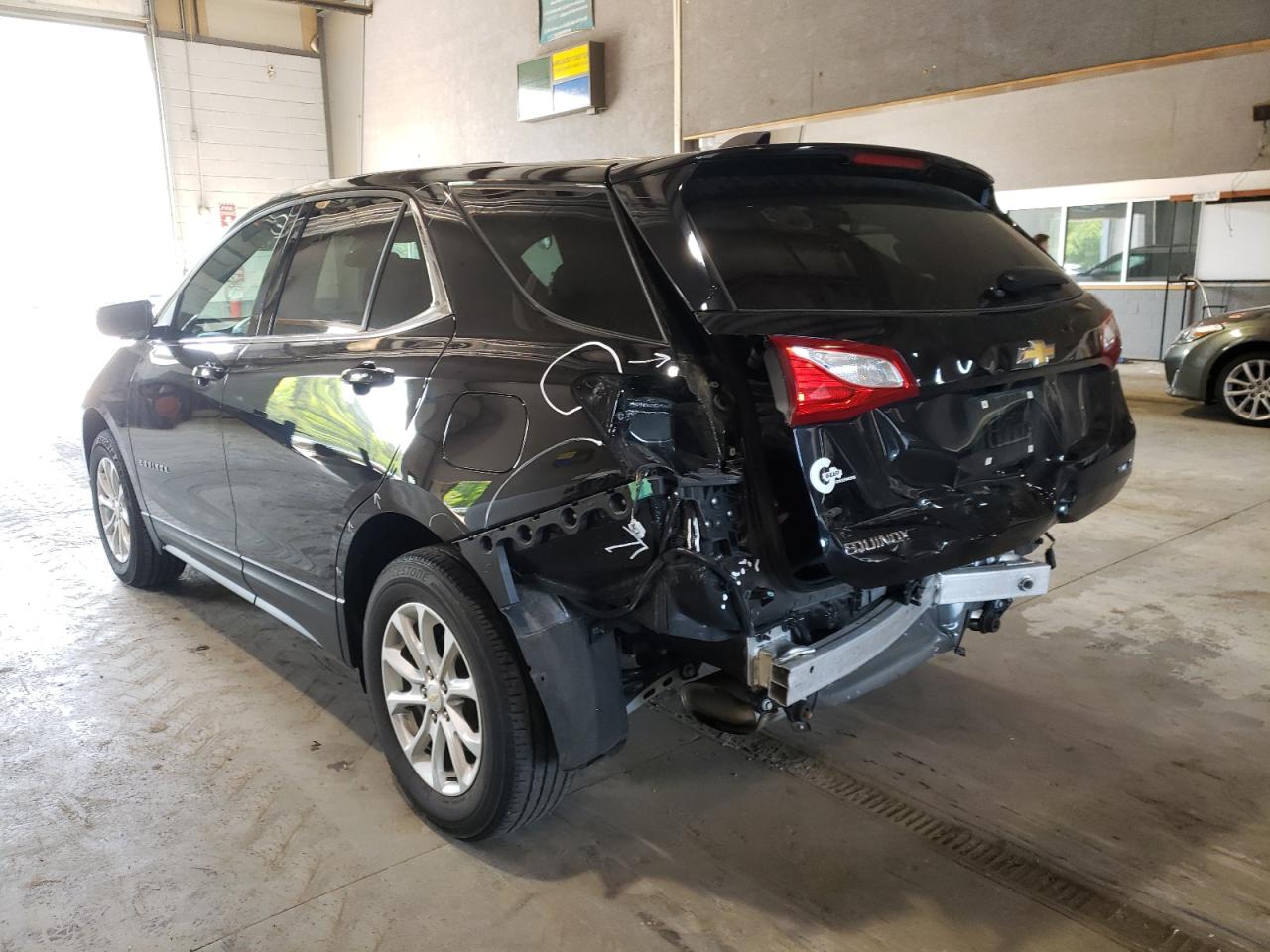 Photo 3 from auction – 2019 CHEVROLET EQUINOX LT with VIN 2GNAXTEV6K6246297