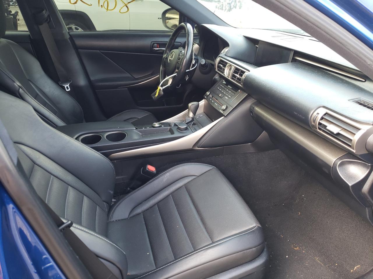 Photo 5 from auction – 2016 LEXUS IS 200T with VIN JTHBA1D26G5010308