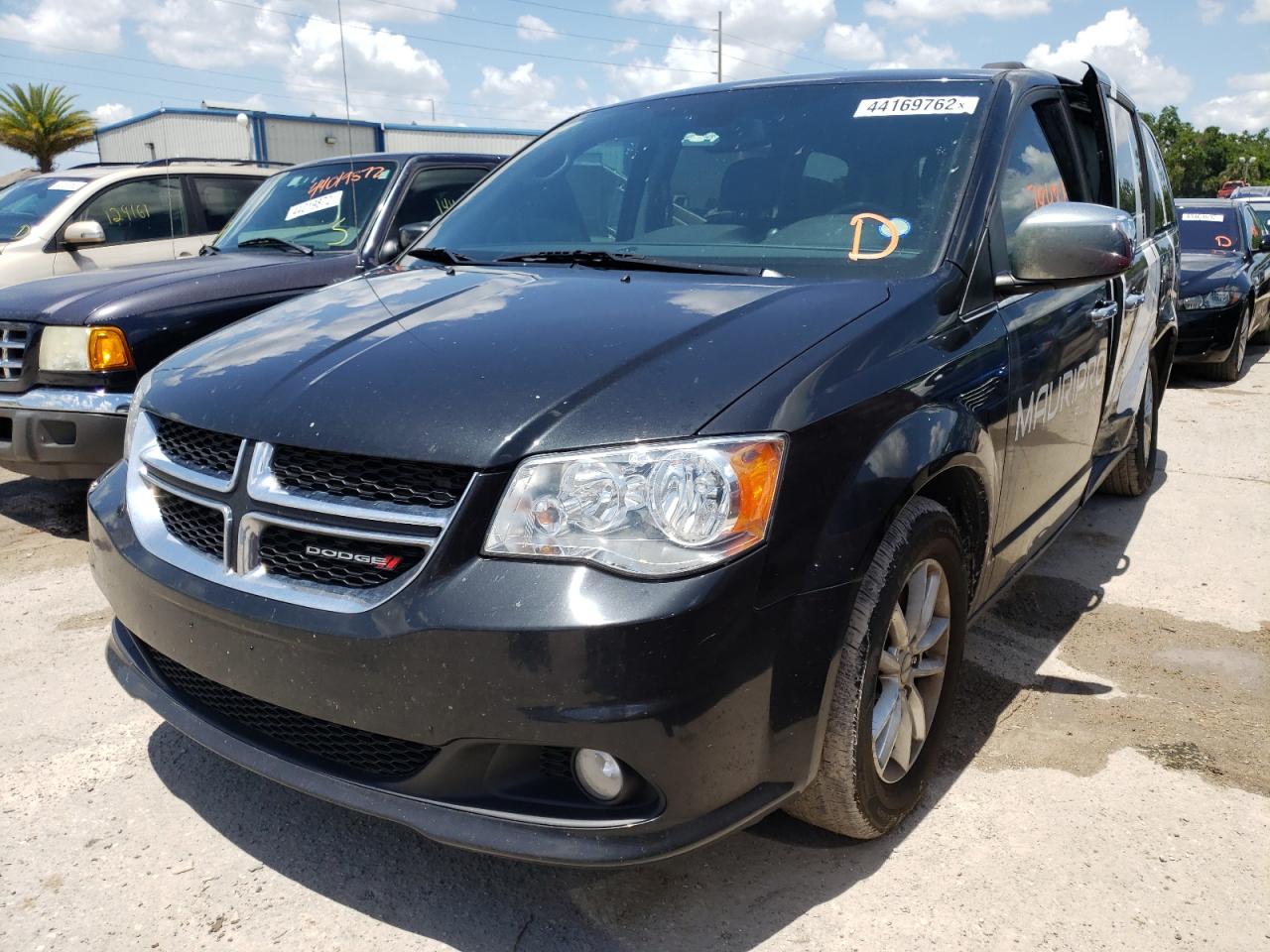 Photo 2 from auction – 2019 DODGE GRAND CARA with VIN 2C4RDGCG8KR726050