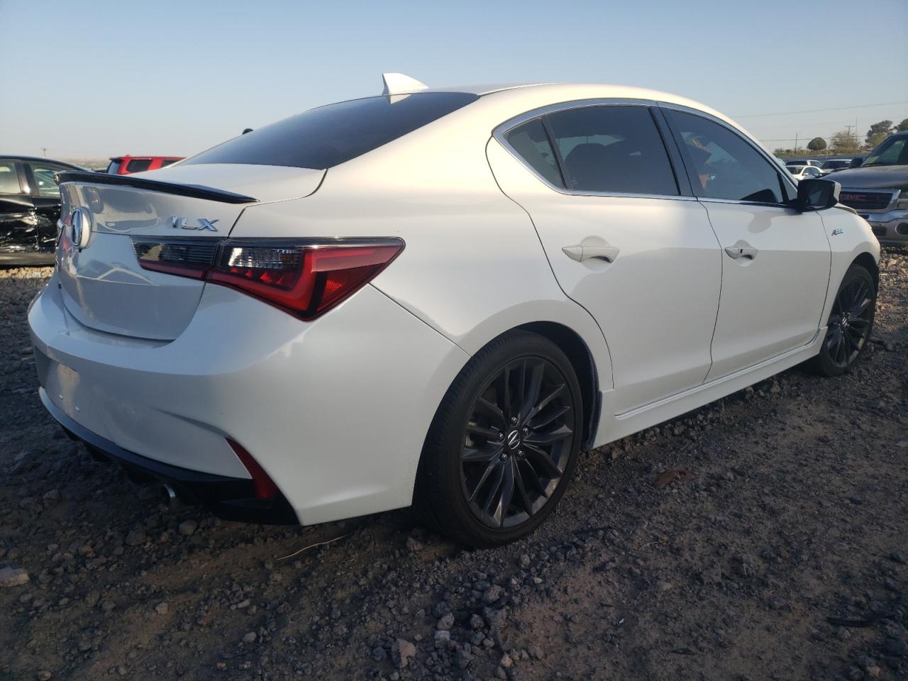 Photo 4 from auction – 2019 ACURA ILX PREMIU with VIN 19UDE2F83KA008135