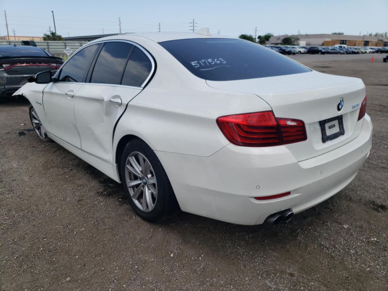 Photo 3 from auction – 2015 BMW 528 I with VIN WBA5A5C50FD517563