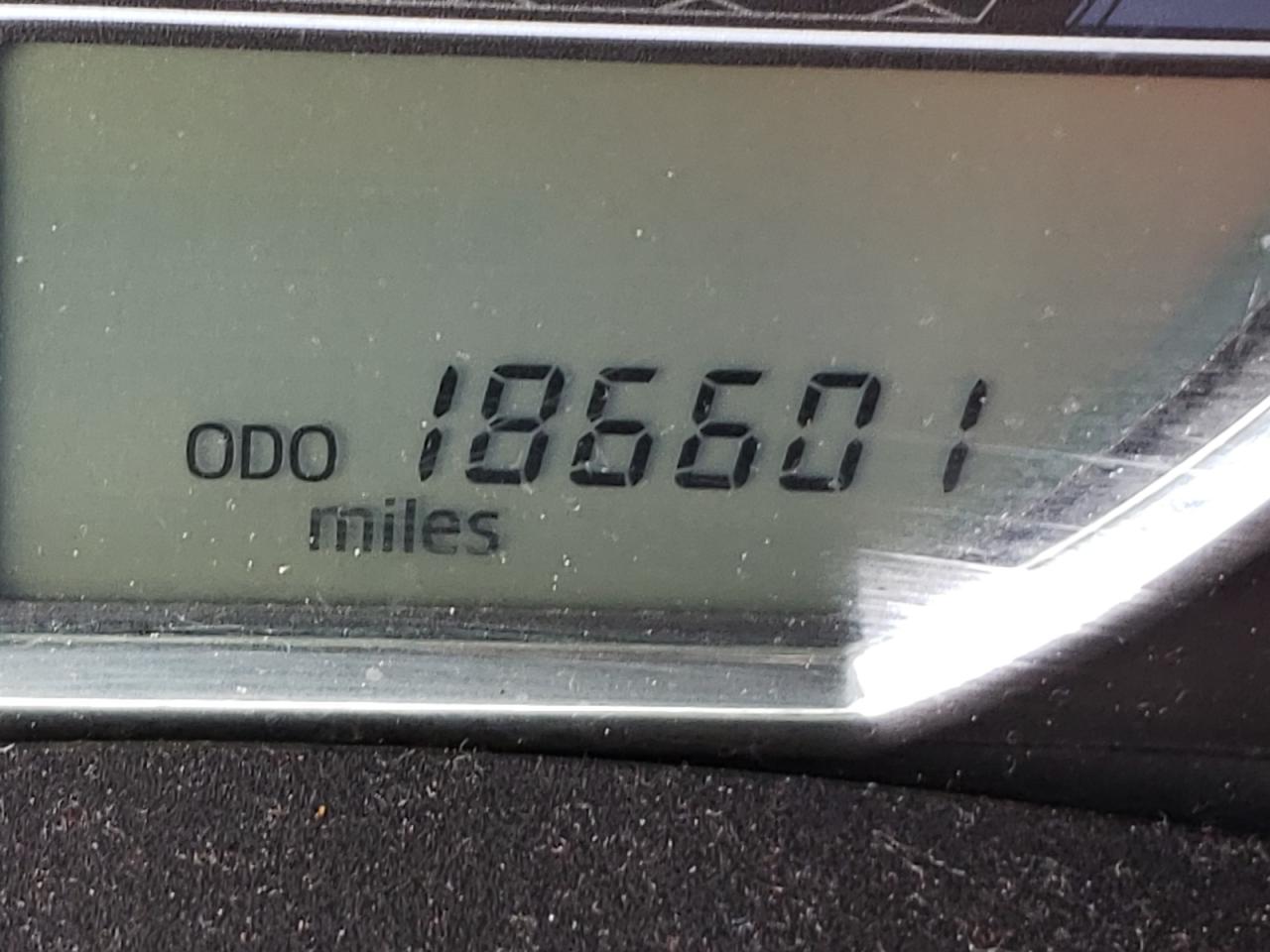 Photo 8 from auction – 2014 TOYOTA COROLLA L with VIN 2T1BURHE1EC094453