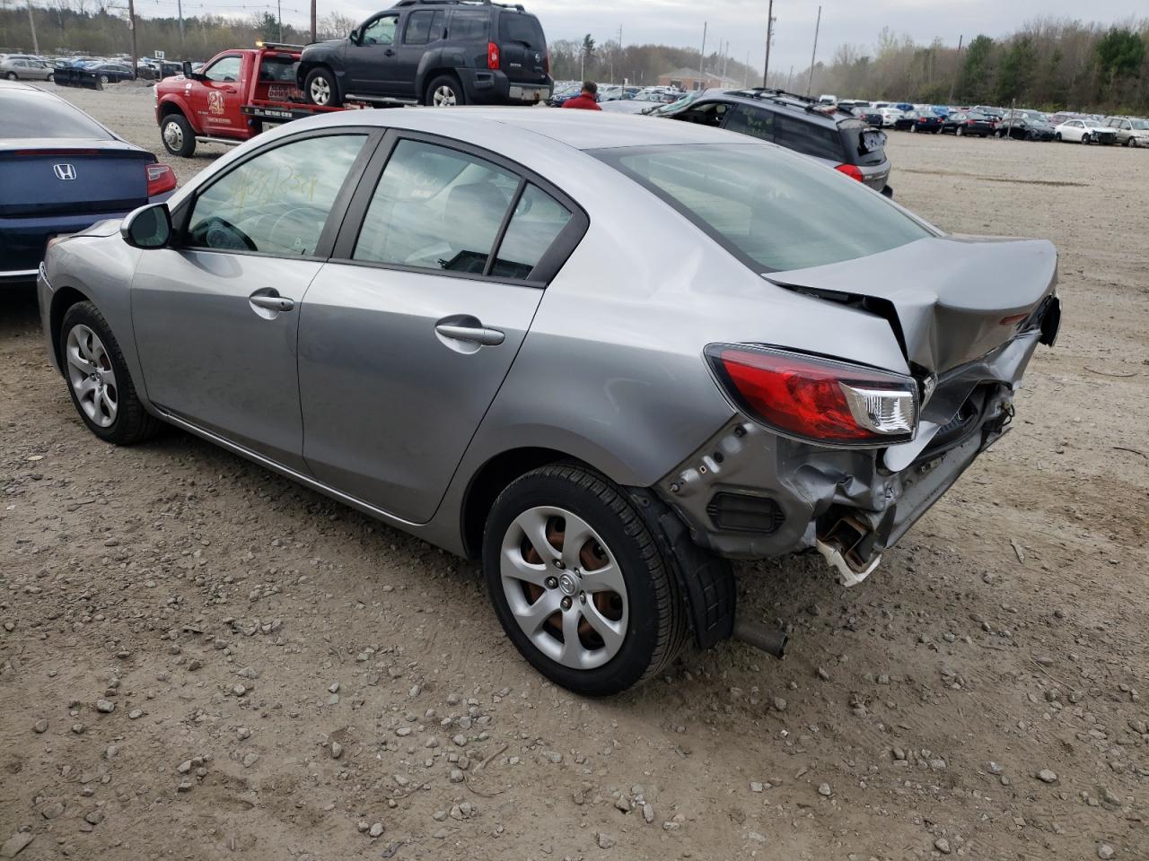 Photo 3 from auction – 2013 MAZDA 3 I with VIN JM1BL1TGXD1851298