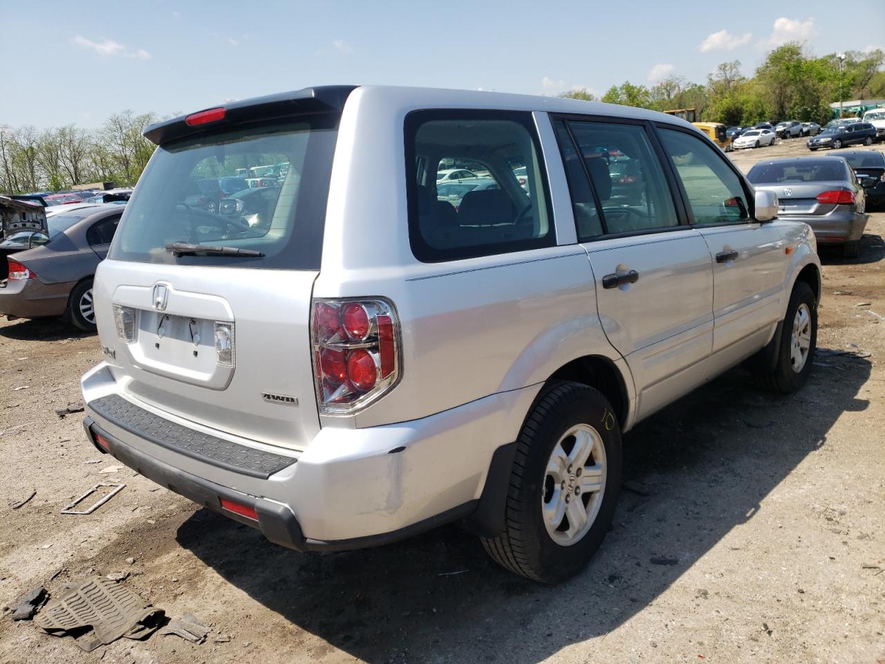 Photo 4 from auction – 2006 HONDA PILOT LX with VIN 5FNYF18166B007839