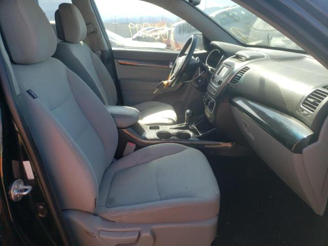 Photo 5 from auction – 2014 KIA SORENTO LX with VIN 5XYKTCA60EG438782
