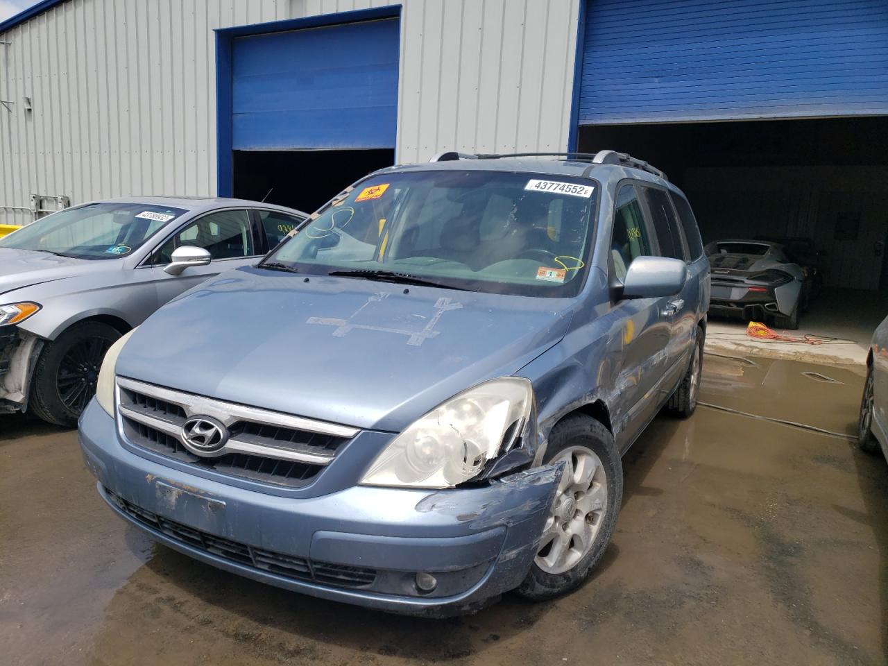Photo 2 from auction – 2007 HYUNDAI ENTOURAGE with VIN KNDMC233876013869