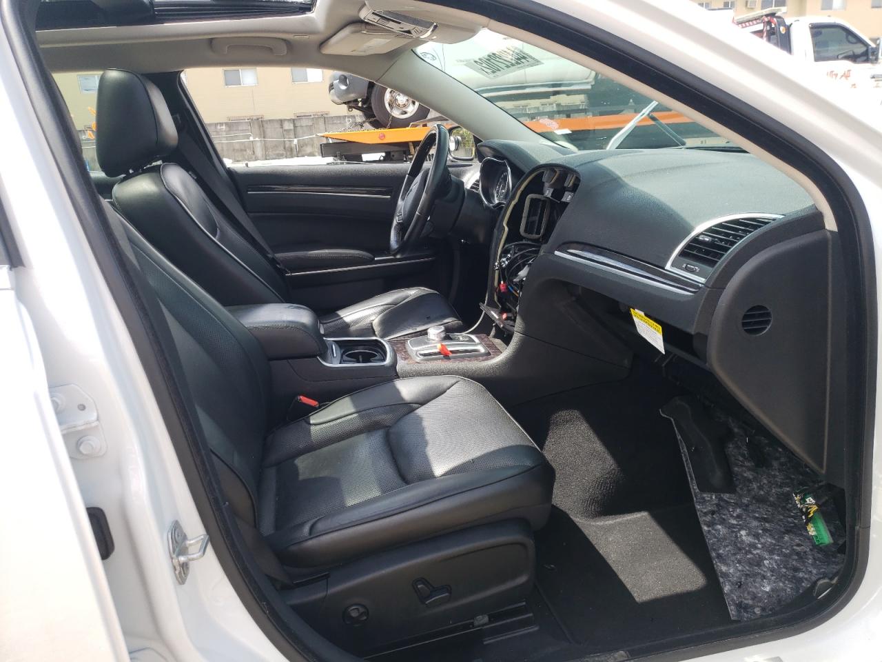 Photo 5 from auction – 2020 CHRYSLER 300 LIMITE with VIN 2C3CCAKG7LH124551