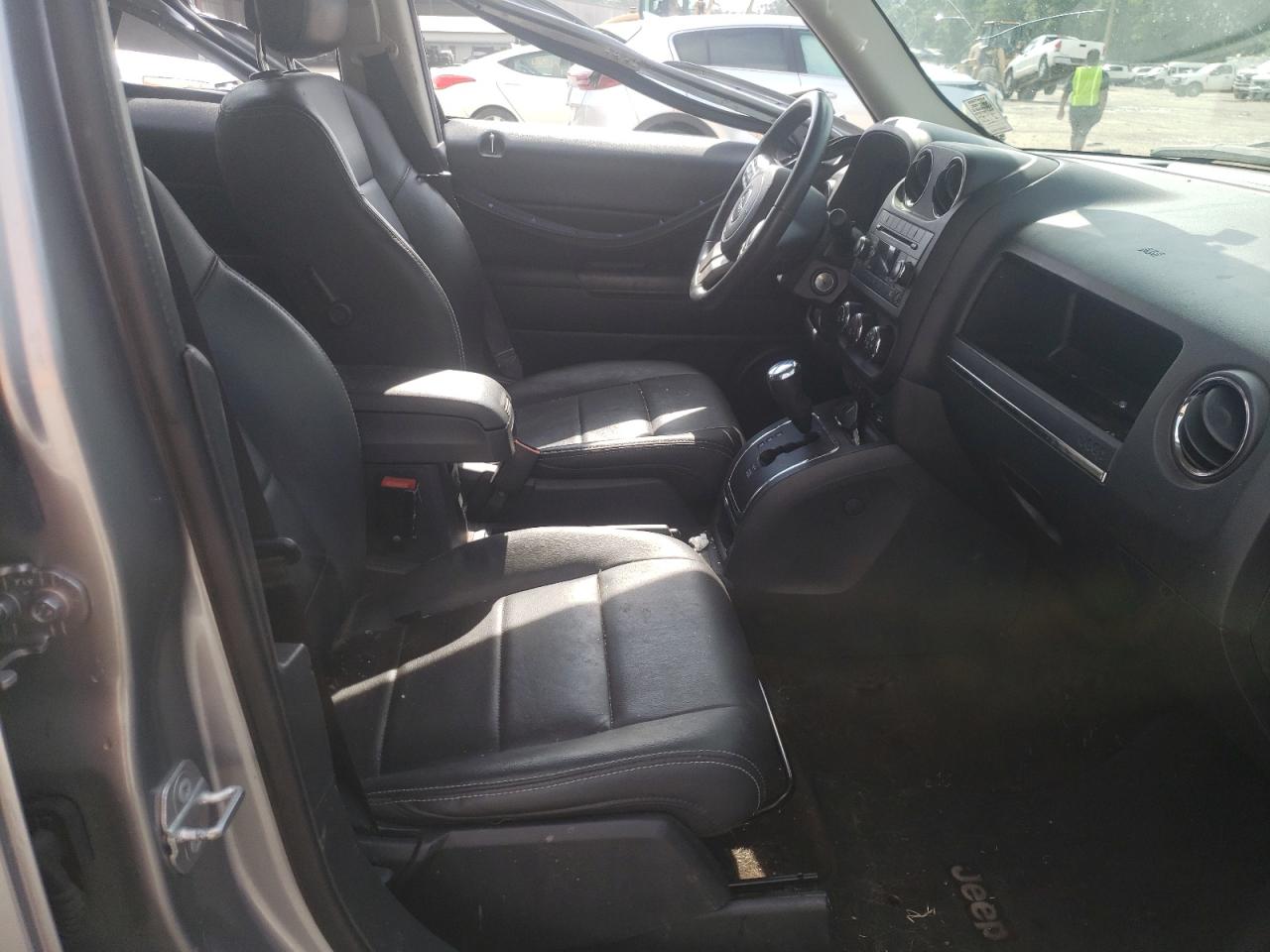 Photo 5 from auction – 2015 JEEP PATRIOT LA with VIN 1C4NJPFA1FD343610