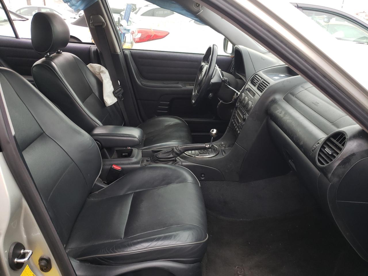 Photo 5 from auction – 2003 LEXUS IS 300 with VIN JTHBD192730078656
