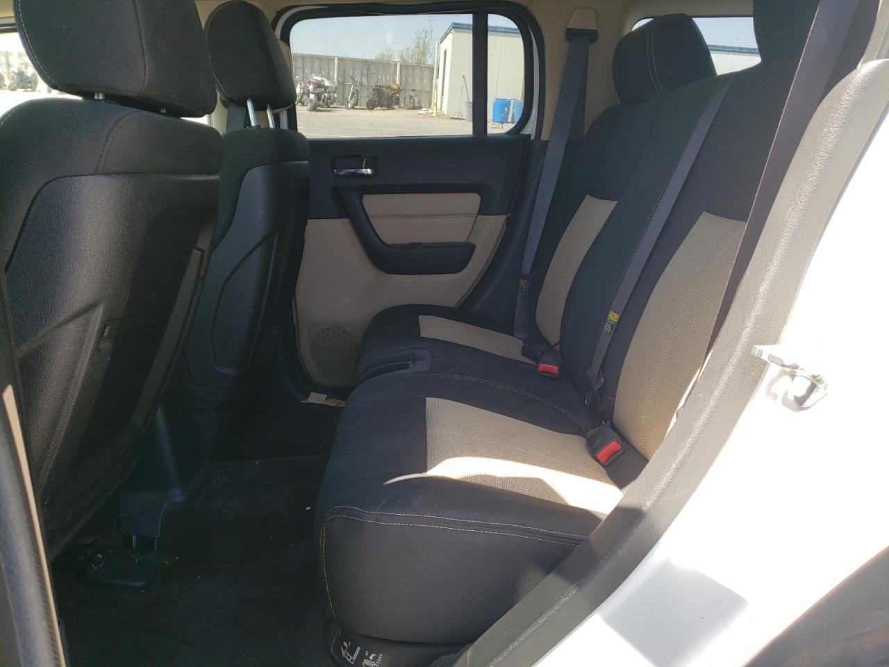 Photo 6 from auction – 2007 HUMMER H3 with VIN 5GTDN13E278103215
