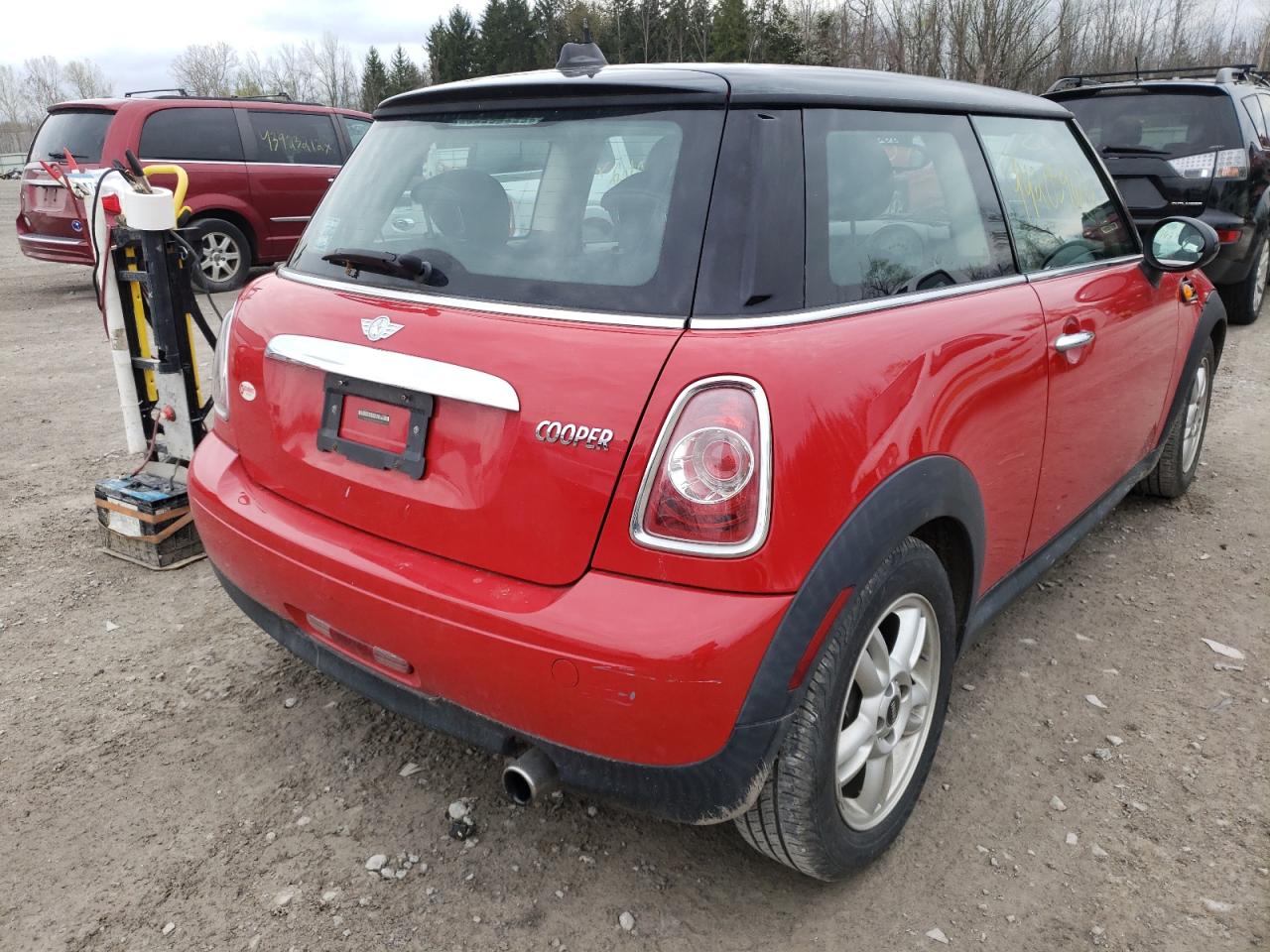 Photo 4 from auction – 2013 MINI COOPER with VIN WMWSU3C56DT373437