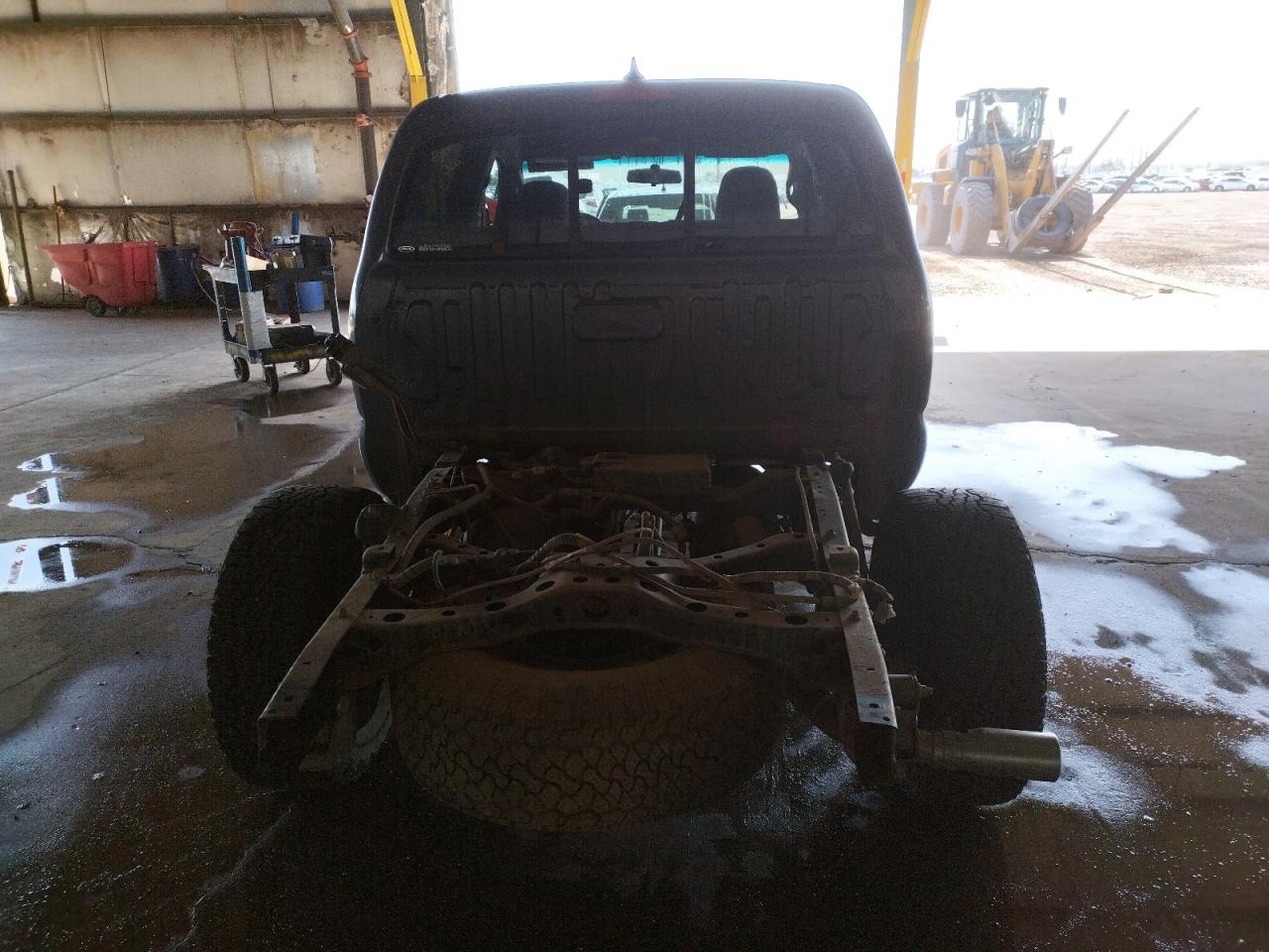 Photo 9 from auction – 2015 TOYOTA TACOMA DOU with VIN 3TMLU4EN4FM204531