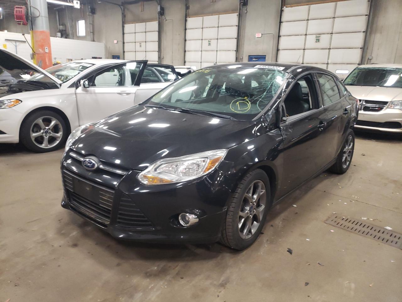 Photo 2 from auction – 2014 FORD FOCUS SE with VIN 1FADP3F28EL347689