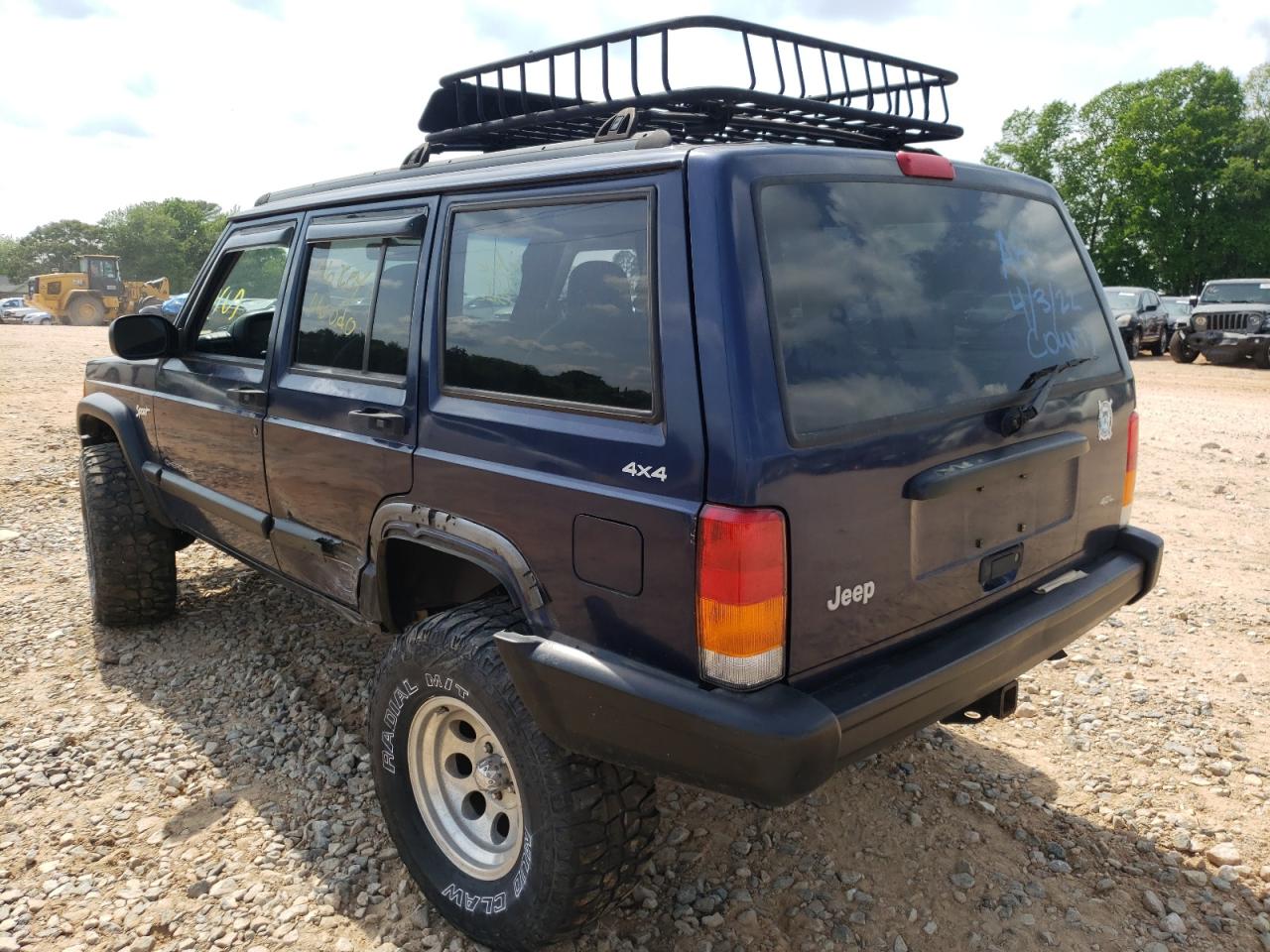 Photo 3 from auction – 1997 JEEP CHEROKEE S with VIN 1J4FJ68S7VL566463