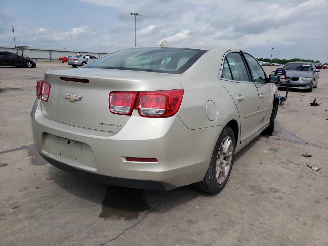 Photo 4 from auction – 2014 CHEVROLET MALIBU 1LT with VIN 1G11C5SL4EF167815