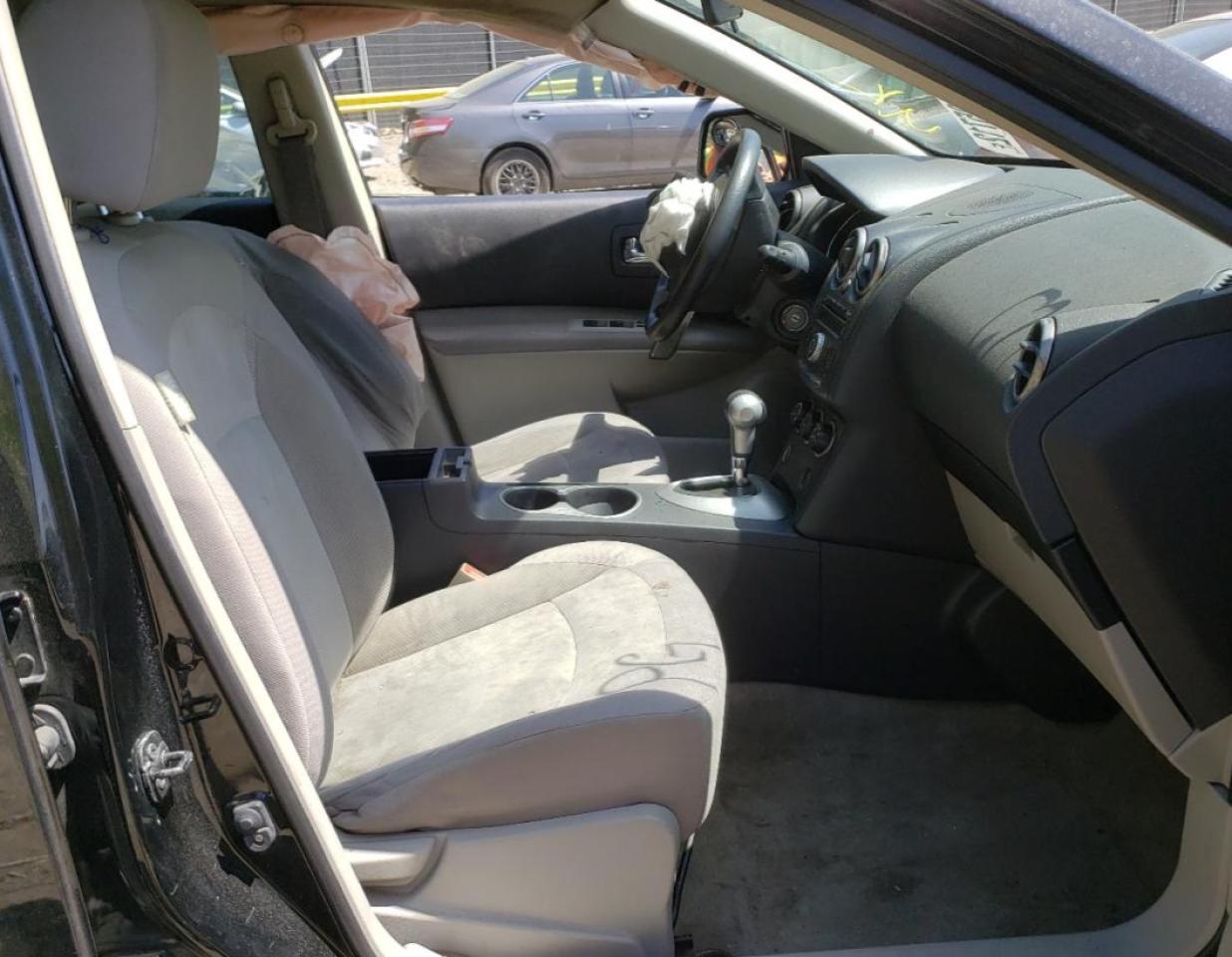 Photo 5 from auction – 2011 NISSAN ROGUE S with VIN JN8AS5MV3BW680708