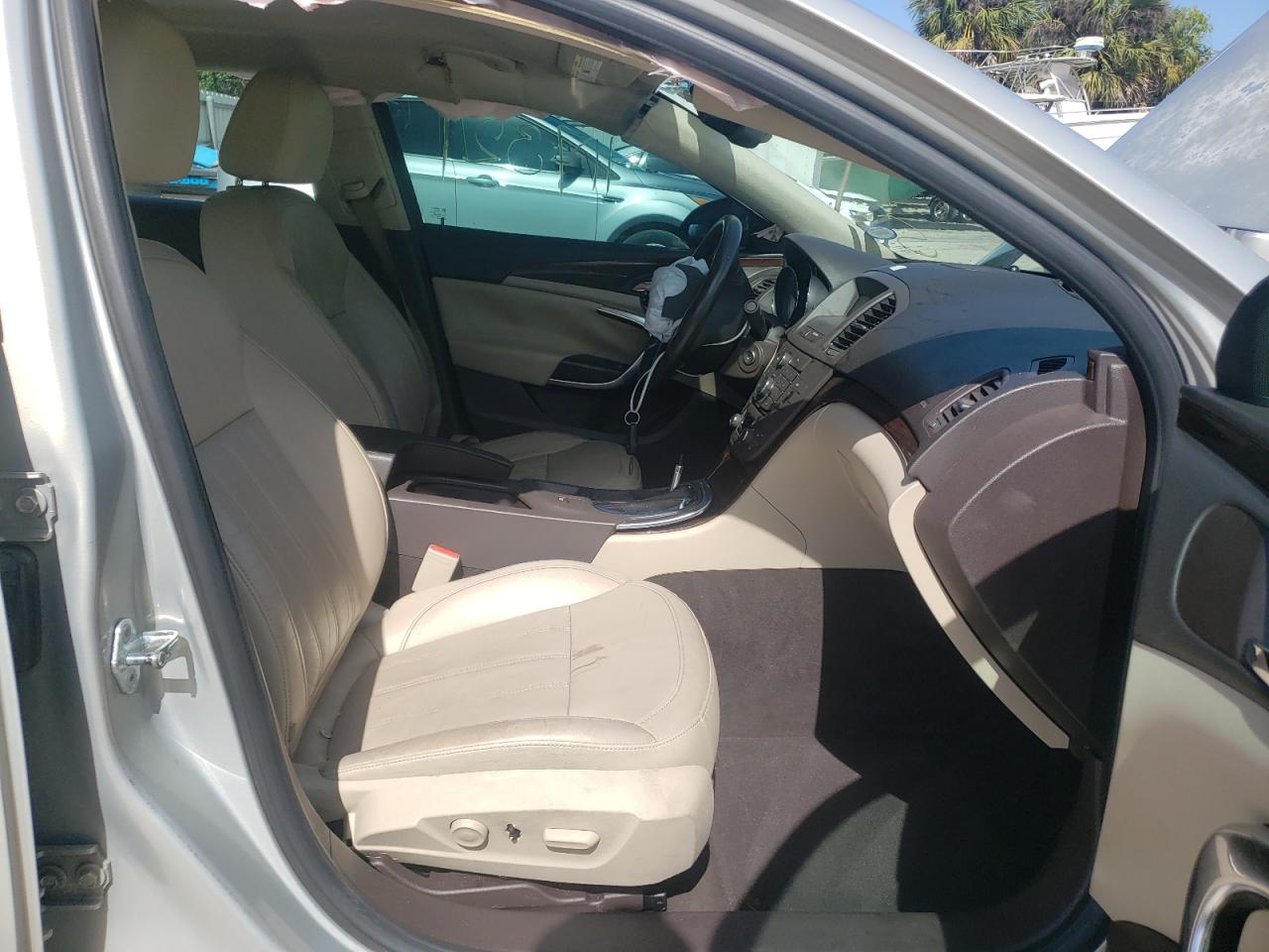 Photo 5 from auction – 2011 BUICK REGAL CXL with VIN W04GR5EC6B1001911