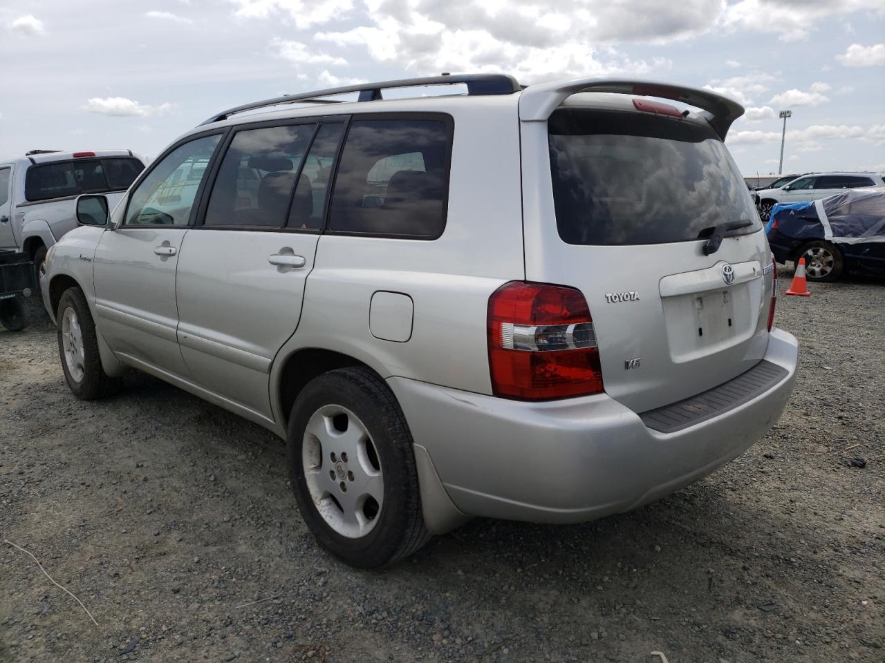 Photo 3 from auction – 2005 TOYOTA HIGHLANDER with VIN JTEDP21A050080743