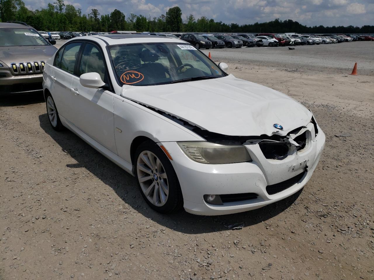 BMW 328 I 2011 with VIN WBAPH7G55BNN05522 - Photo from auction