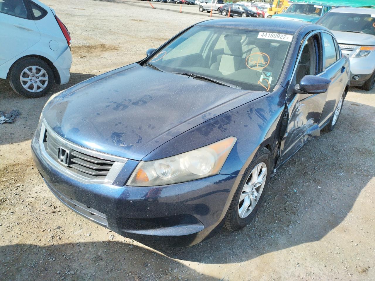 Photo 2 from auction – 2008 HONDA ACCORD LXP with VIN JHMCP26498C027303