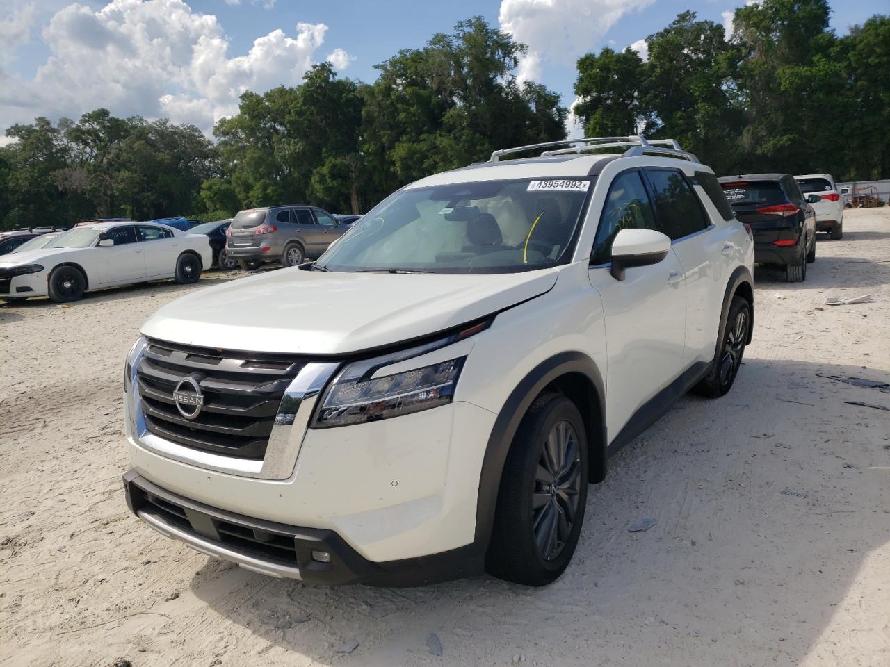Photo 2 from auction – 2022 NISSAN PATHFINDER with VIN 5N1DR3CB3NC209546