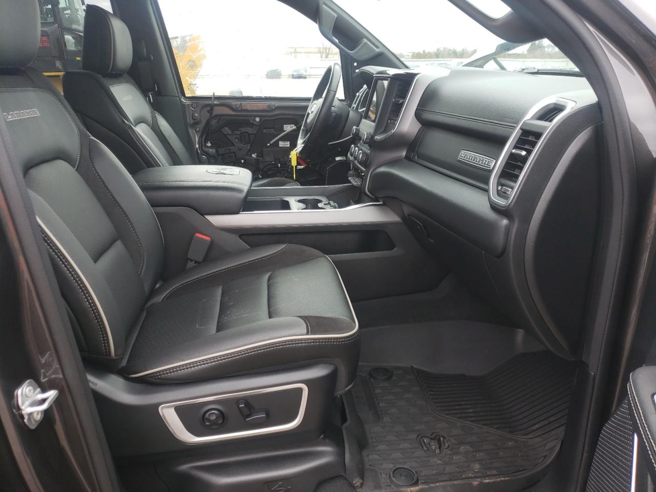Photo 5 from auction – 2020 RAM 1500 LARAM with VIN 1C6SRFJT4LN355682