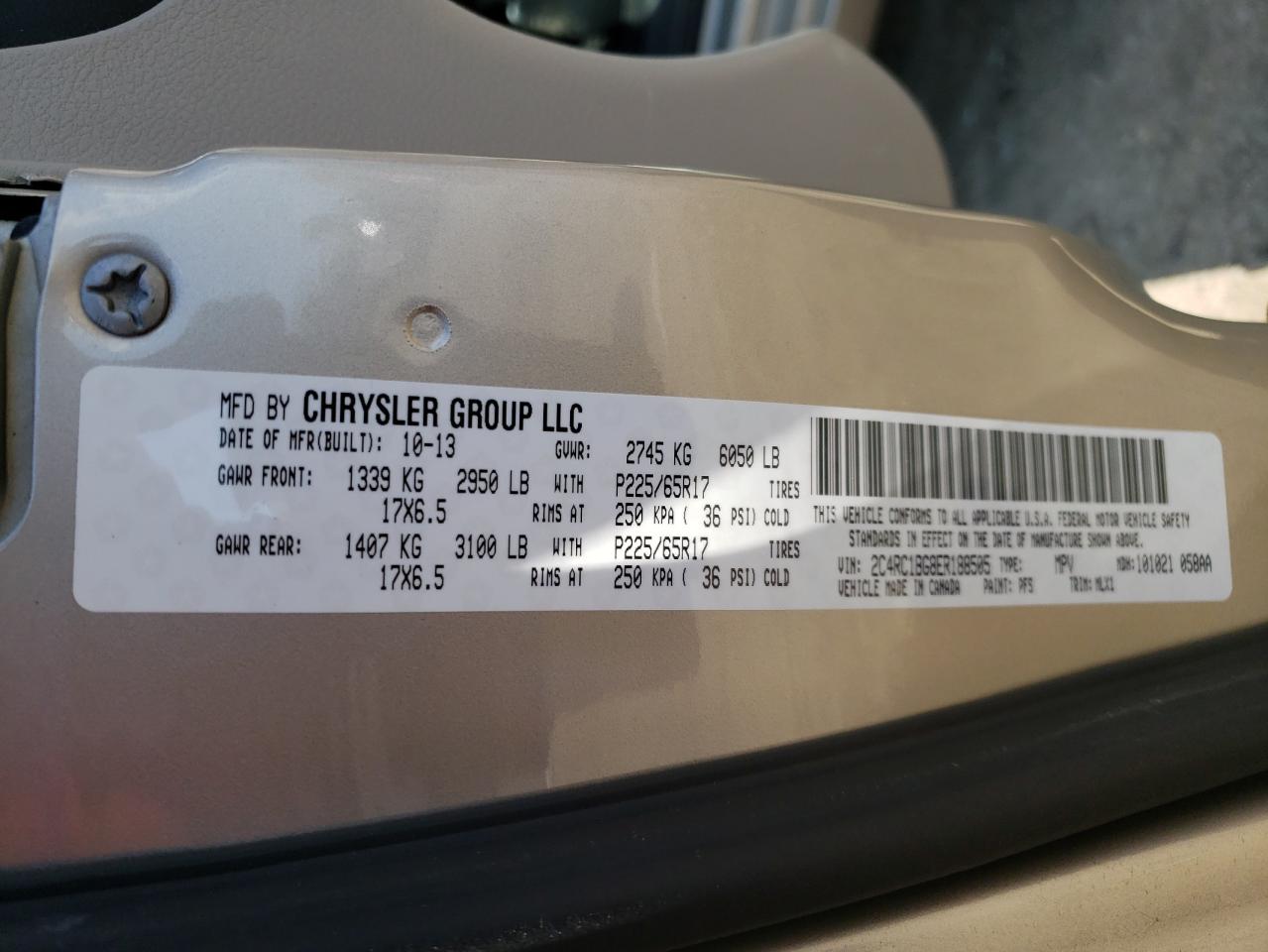 Photo 20 from auction – 2014 CHRYSLER TOWN & COU with VIN 2C4RC1BG8ER188505