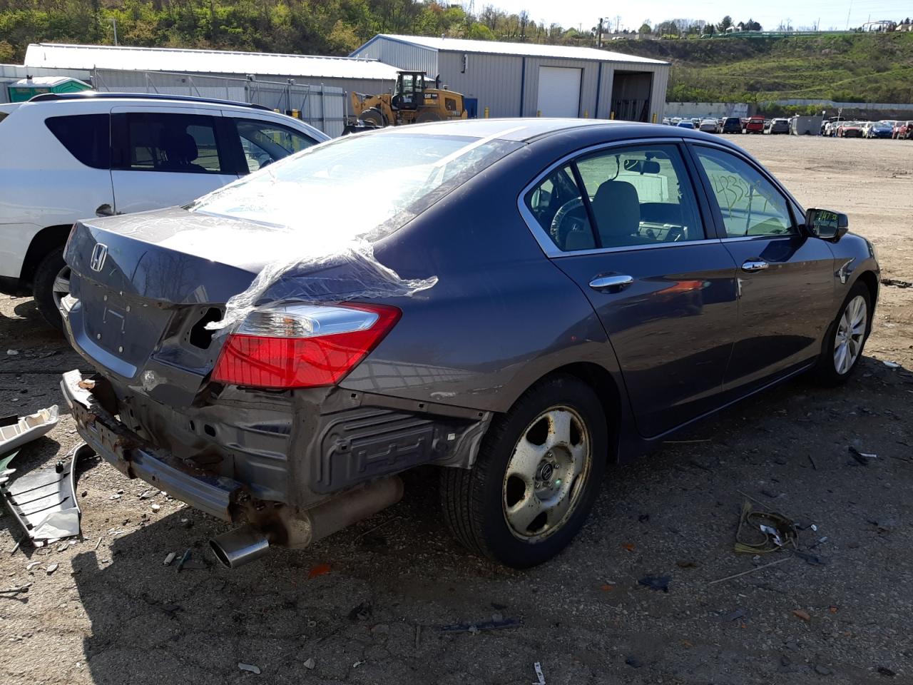 Photo 4 from auction – 2015 HONDA ACCORD EX with VIN 1HGCR2F72FA213703