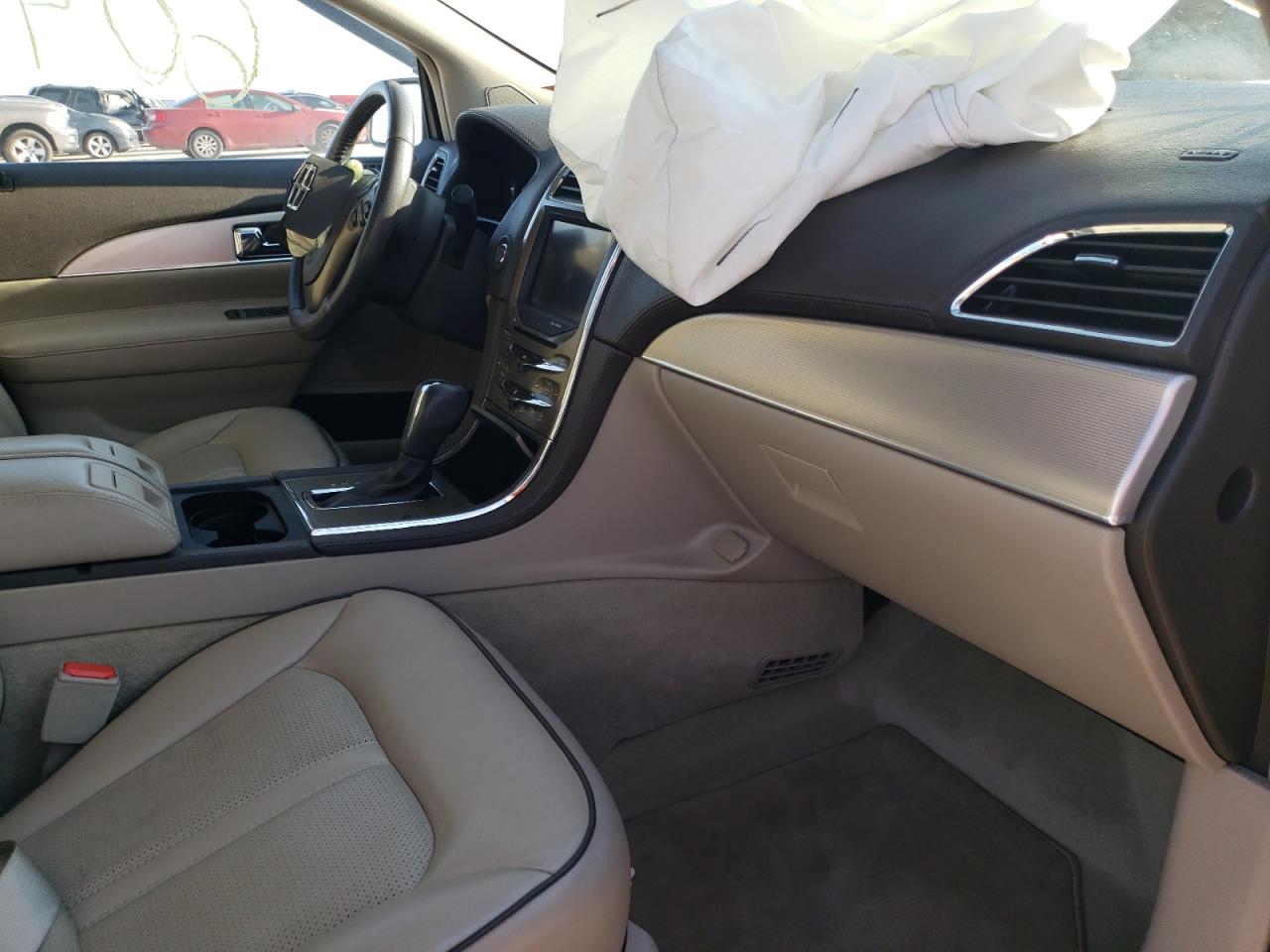 Photo 5 from auction – 2012 LINCOLN MKX with VIN 2LMDJ6JKXCBL17496