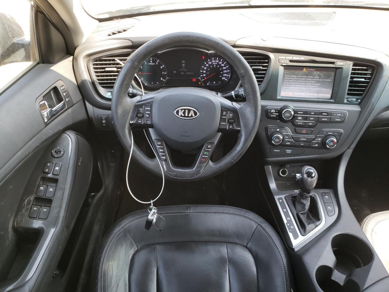 Photo 9 from auction – 2011 KIA OPTIMA EX with VIN KNAGN4A77B5216367