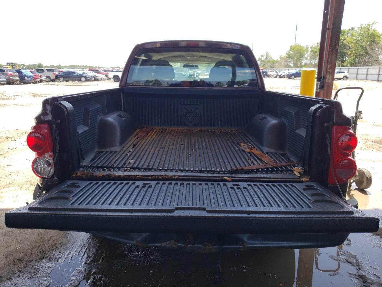 Photo 9 from auction – 2005 DODGE DAKOTA QUA with VIN 1D7HE28K85S235818
