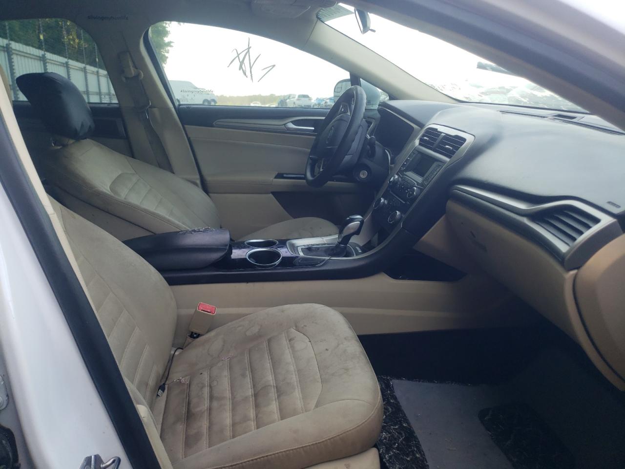 Photo 5 from auction – 2013 FORD FUSION SE with VIN 3FA6P0HR6DR179083
