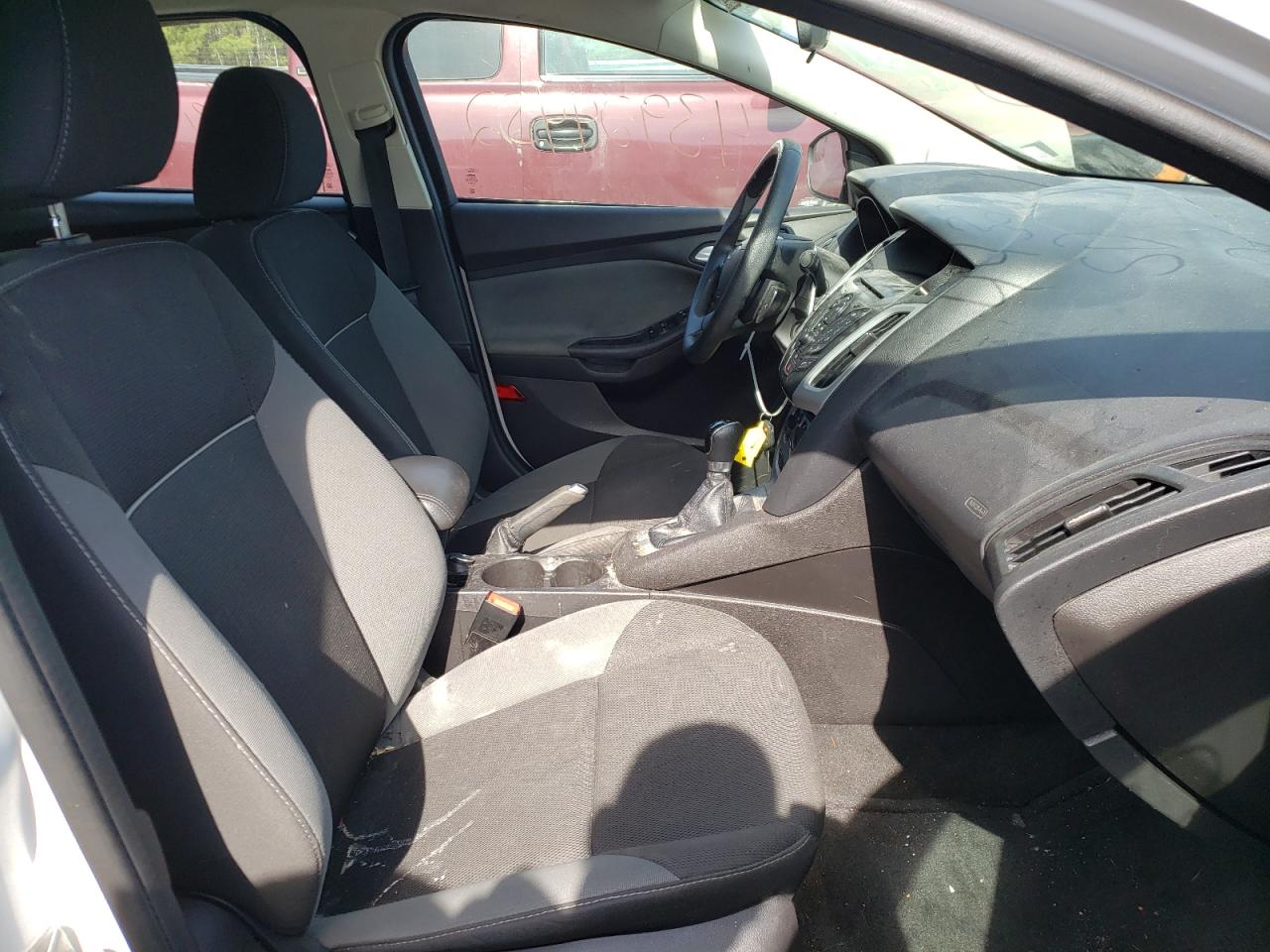 Zdjęcie 5 z aukcji – 2013 FORD FOCUS SE z VIN 1FADP3F21DL311311