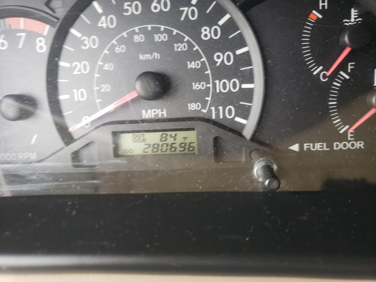 Photo 8 from auction – 2005 TOYOTA COROLLA CE with VIN 2T1BR32E35C415240