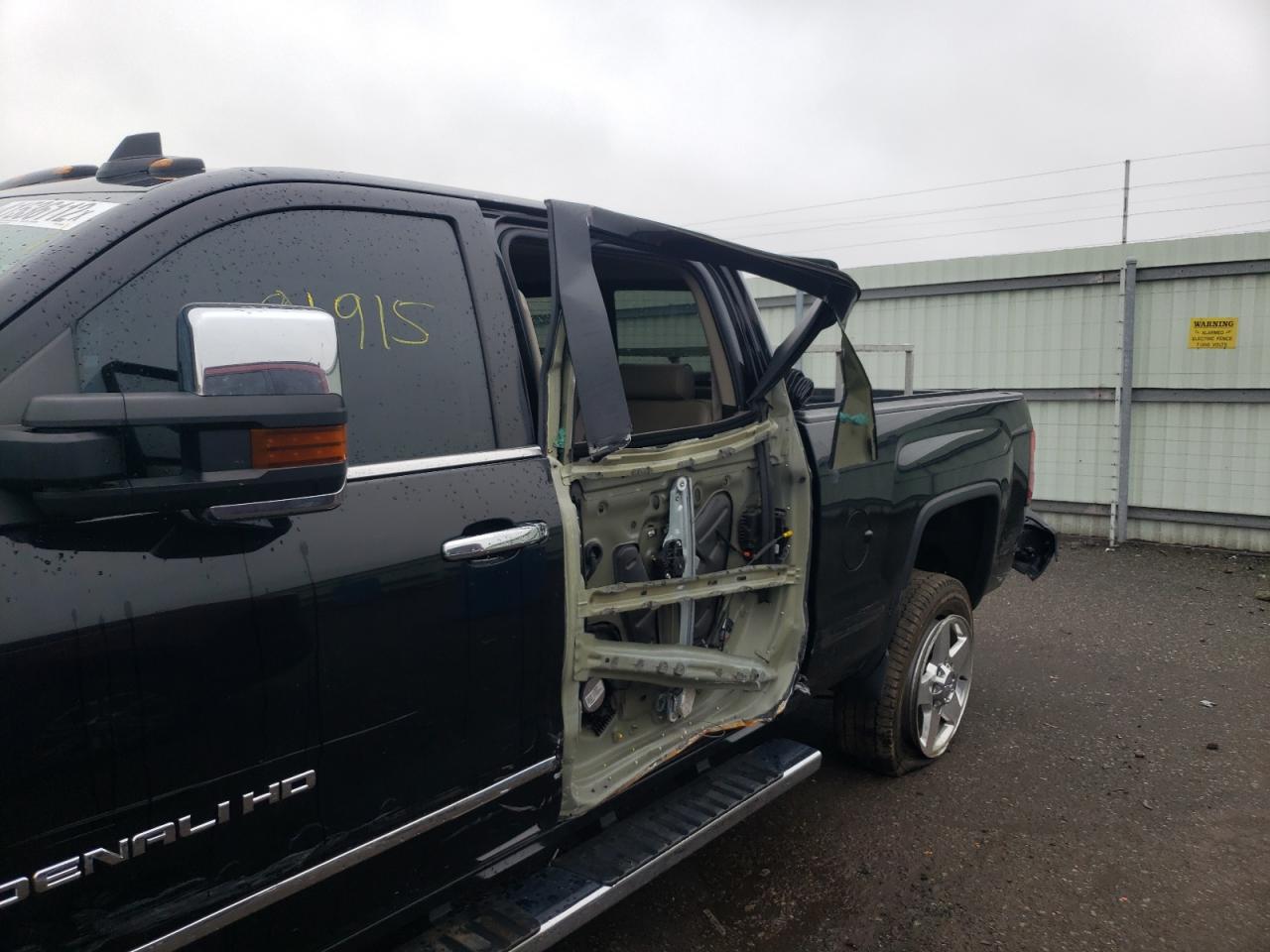 Photo 9 from auction – 2016 GMC SIERRA K25 with VIN 1GT12UE89GF248596