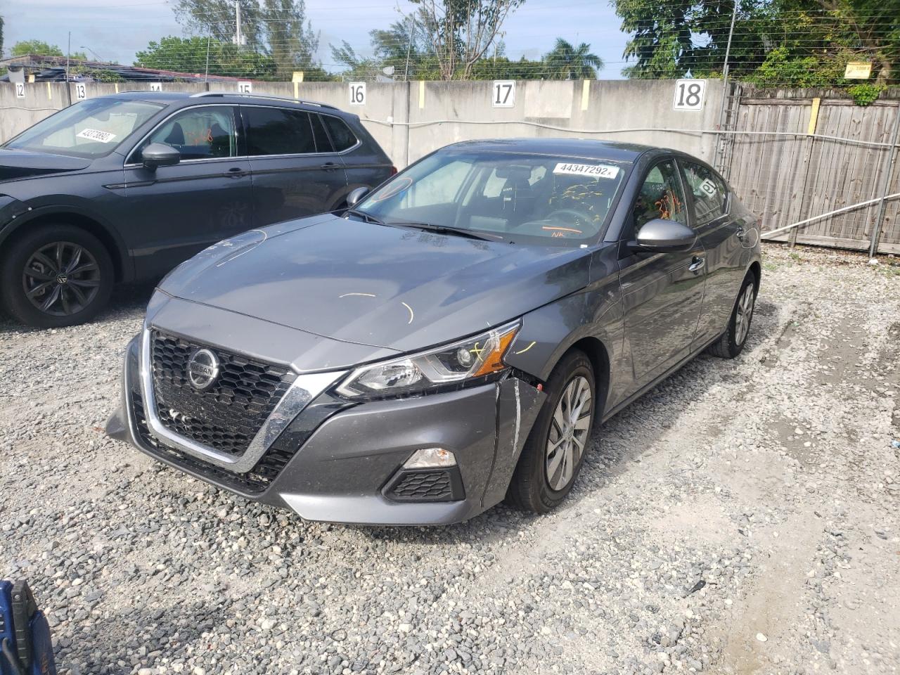 Photo 2 from auction – 2020 NISSAN ALTIMA S with VIN 1N4BL4BV9LC270059